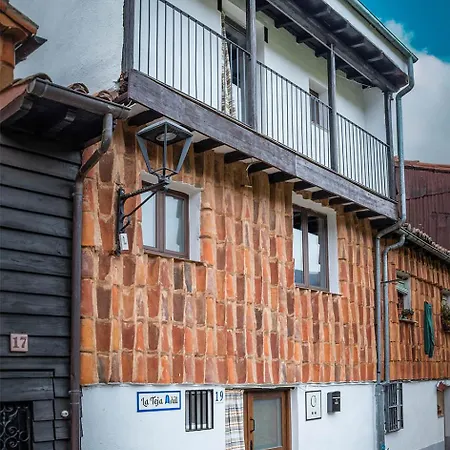 La Teja Anil Kır Evi *