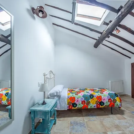 La Teja Anil Kır Evi *